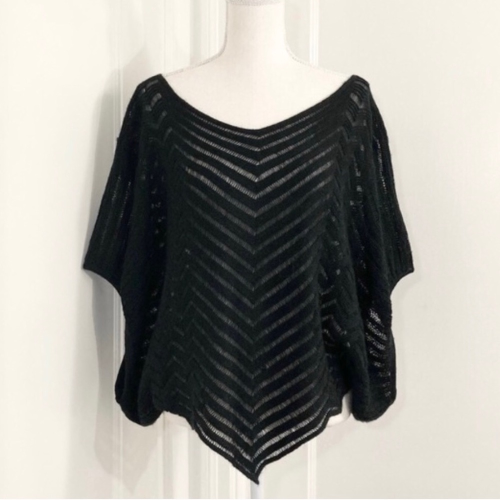 Bar III Chevron Stripe Black Poncho Top Sz M